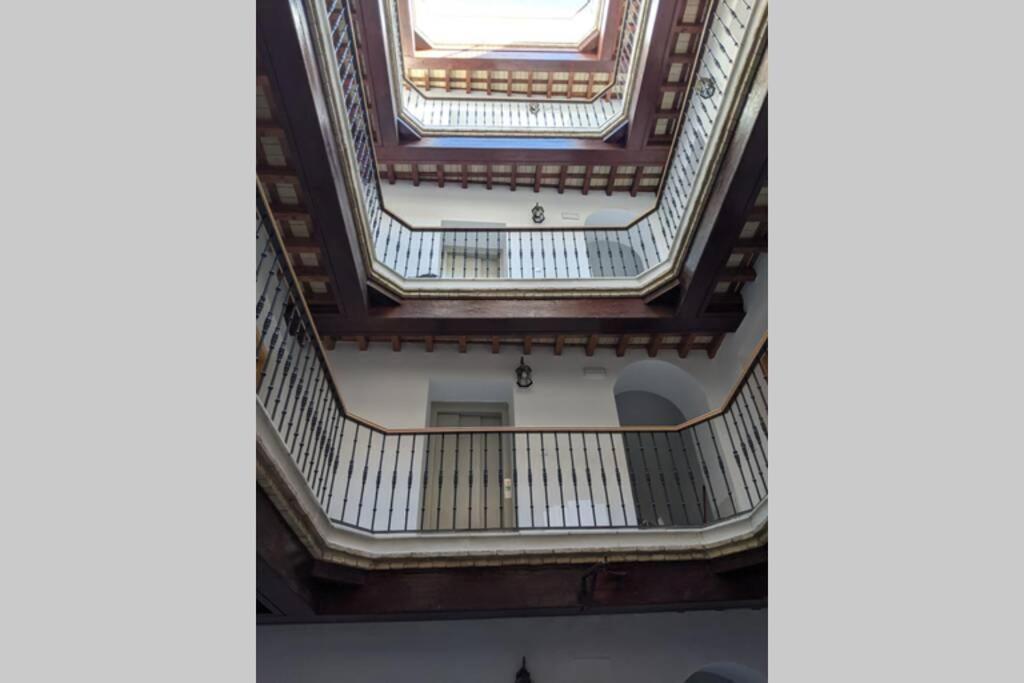 Lindo Apartamento En El Centro Historico De Cadiz Exterior photo